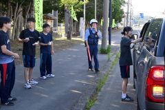 広尾中学校と広尾高校の生徒会による交通安全啓発