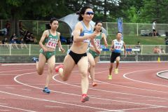 女子２００メートル決勝１０組