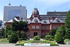 劣化が進んでいた建物の改修や耐震工事を行った赤れんが庁舎