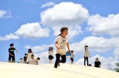 子どもたちに人気の十勝エコロジーパークのフワフワドーム（２０２０年）