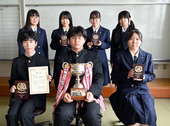 いざ全国大会、「精いっぱい」　南商業高ＯＡビジネス部とワープロ部
