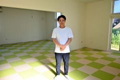工事前の施設内を視察した清水さん