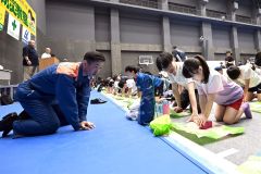 宮坂建設工業の親子防災教室　救急蘇生学び防災意識高める