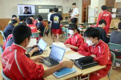 上士幌中で英語力向上の特別授業
