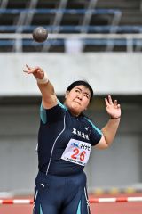 【女子砲丸投げ予選】１０メートル６０を投げた佐藤希夢（幕別清陵）の１回目の試技