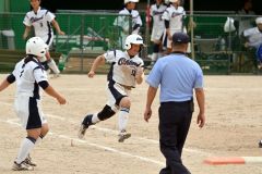 １回戦・帯大谷―帝京安積（金野和彦撮影）