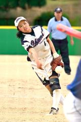 【１回戦・帯大谷―帝京安積】６回を投げ抜いた帯大谷の先発手塚仁菜投手（金野和彦撮影）