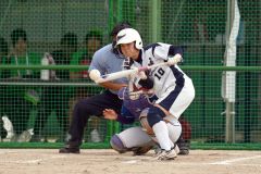 １回戦・帯大谷―帝京安積（金野和彦撮影）