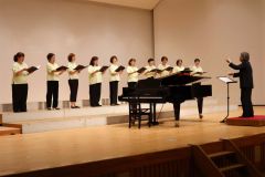 女声合唱団アルシスのステージ