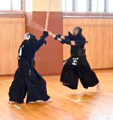 夏期特別術科訓練納会での剣道の試合