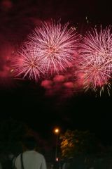 音更の夏の夜空を彩った１０００発の打ち上げ花火