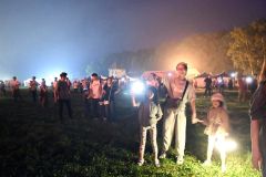 ２日目に行われたバルーングローでは、観客にスマートフォンのライトを光らせてもらう演出が。会場には一体感が生まれた
