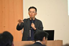 欧州のまちづくりから公共交通考える　スペイン大使館内田さん企画 6