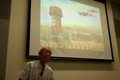 ６歳のころに体験した音更空襲の様子を伝える語り部の岩谷さん