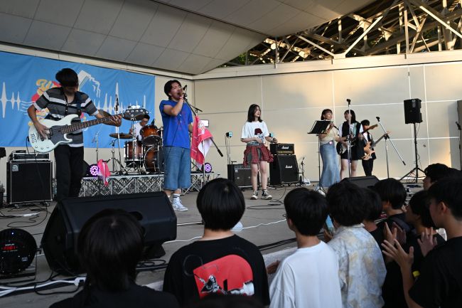 高校生ロックで熱く　緑ケ丘公園で２回目「Ｙｏｕｔｈ　Ｆｅｓ」