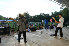 ステージと観客が一体となって盛り上がった「ＡＲＩＫＡ」の演奏（須貝拓也撮影）