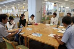 町職員と懇談する道科学大生