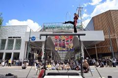 大道芸　妙技に喝采　おびひろ平原まつり最終日