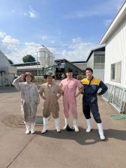 最終報告会への参加を呼び掛ける（左から）上野さん、川村さん、田上さん、今田さん