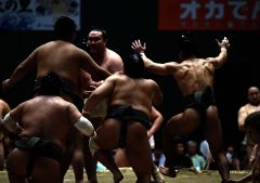 ５０００人を湧かせた力士たち　大相撲十勝帯広場所～写真特集 13