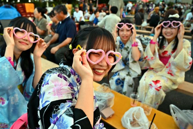 足寄ふるさと盆踊り・両国花火大会グラフ
