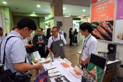 アロマレッドの魅力を伝える、とかち河田ファームのブース