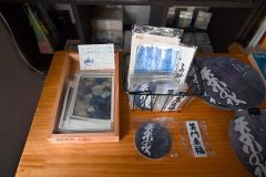「銀河鉄道の夜」の世界を書と油彩で　清水高教諭の篠田さんら二人展　フローモーション 3