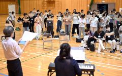 三条大合唱団が始動　１０月式典で５００人のハーモニー目指す 4