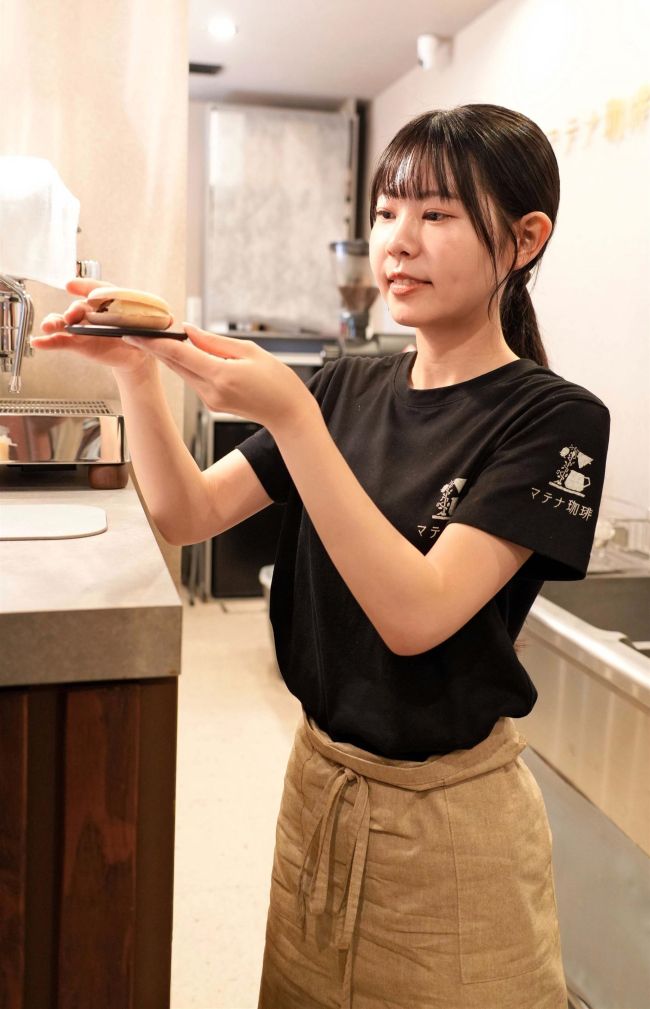理想の和菓子を追求　マテナ珈琲　鈴木萌々子さん～わが社の誇り（２０２）