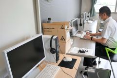 ワードやエクセルなどが学べるように用意されたパソコン