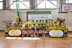 元オリンピック選手の福島千里さん 札内小で走る楽しさ伝授 幕別 4