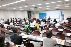 約１００人が参加した「北方領土を知るつどい」