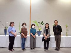 華道池坊帯広中央会　とかちプラザでいけばな展　「季に咲く華・花・はな」