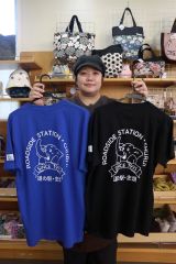 象のイラストが入ったＴシャツ