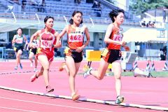 女子１５００メートル決勝