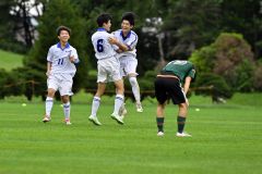 【Ｂブロック決勝・帯柏葉―帯緑陽】試合終了際の逆転劇で勝利し喜ぶ帯柏葉の選手たち