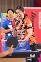 卓球トップ選手の技に児童歓声　Ｔリーグ帯広開催記念、帯広光南小など各地で教室 8