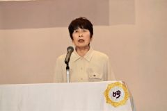 独吟を披露する「士幌吟友会」のメンバー