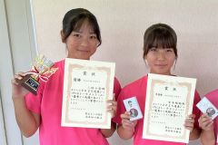 三崎（帯大谷高）が女子１８歳以下２冠　中川（帯緑陽）は男子同２冠　テニス道東ジュニアトーナメント