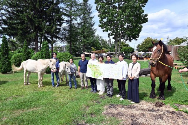 満寿屋「麦音」に馬牧場、来春開業　敷地拡張し５頭飼育