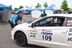 ラリー北海道公式車検（金野和彦撮影）