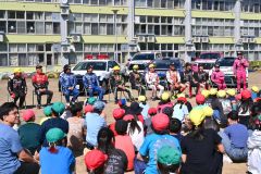 帯広若葉小学校で交通安全ラリー教室（金野和彦撮影）