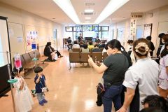 模擬手術体験に子ども「楽しい」　公立芽室病院が「まつり」 4