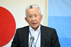 あいさつする石原支所長