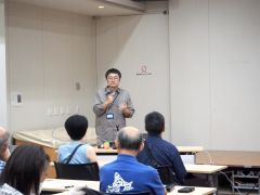 帯広の歴史を解説する大和田学芸員