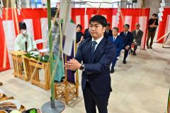 藤丸解体安全祈願祭（１６日、金野和彦撮影）
