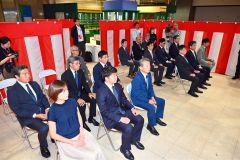 藤丸解体安全祈願祭（１６日、金野和彦撮影）