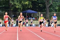 女子１００メートル１３組