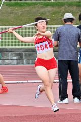 女子やり投げ