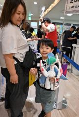 帯広駅エスタにポケモングッズ出張所オープン(金野和彦撮影)